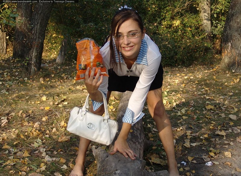 Лариса, 23 года, 0 размер груди